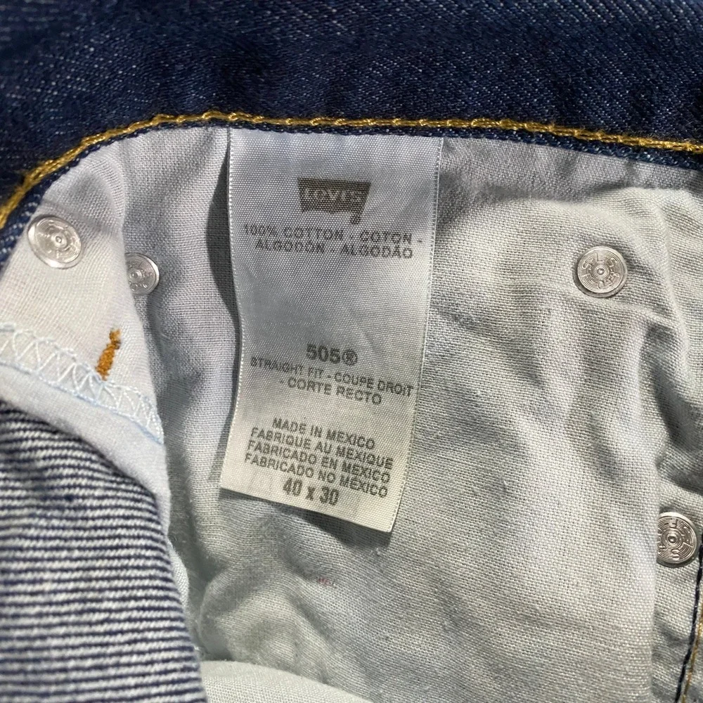 Levis 505‎ Mens W40 L30 (Fits 40x27) Dark Wash Straight Fit Denim Jeans